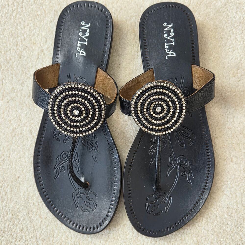 N.Y.L.A. Valora 7.5 Leather Thong Sandals Rhinestone Medallion Disk Black